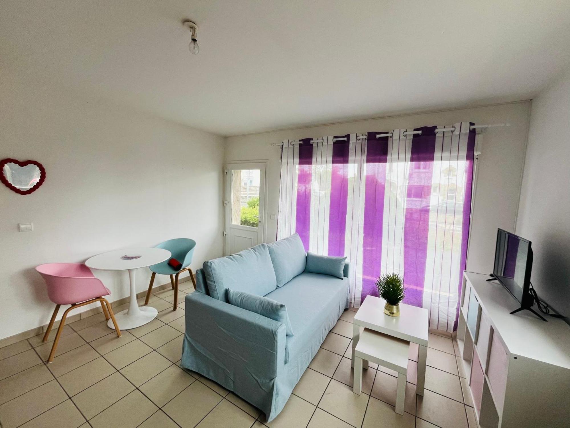 Bulle Apartment Saint-Martin-des-Champs (Finistere)